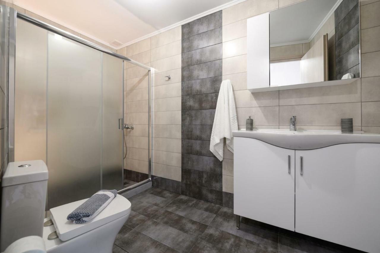 Coral Sea Apartment コキノス・ピルゴス エクステリア 写真