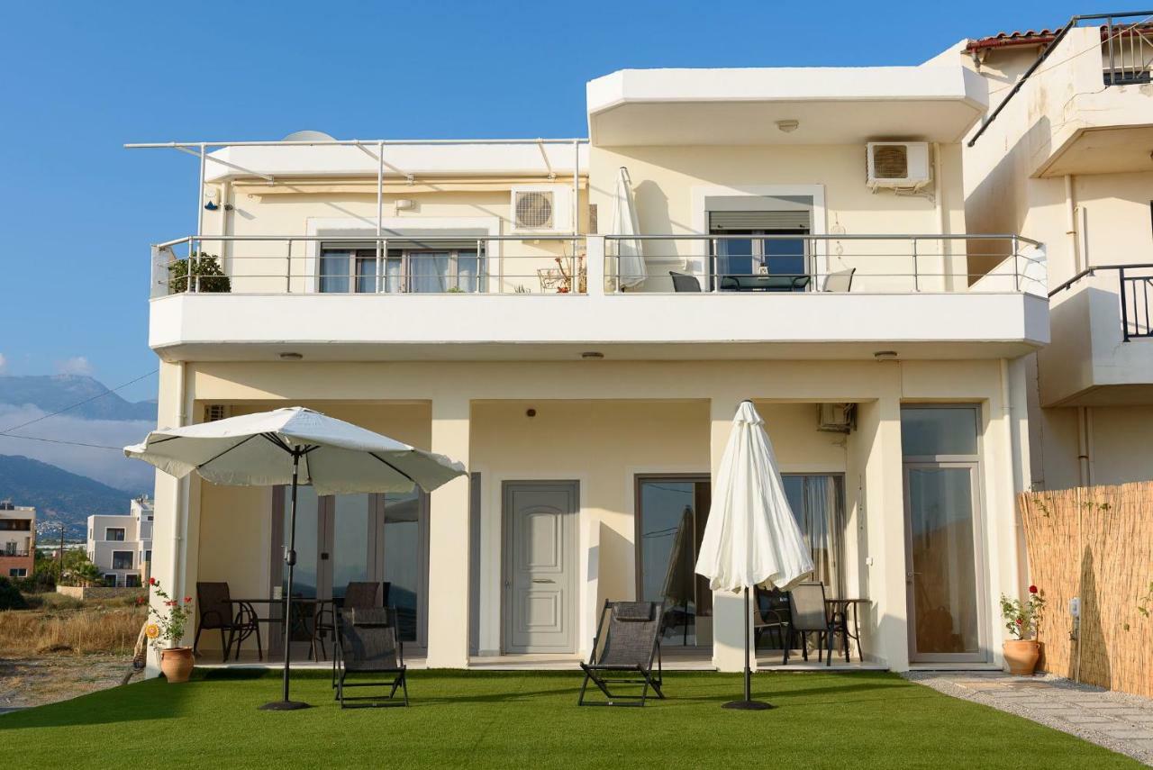 Coral Sea Apartment コキノス・ピルゴス エクステリア 写真