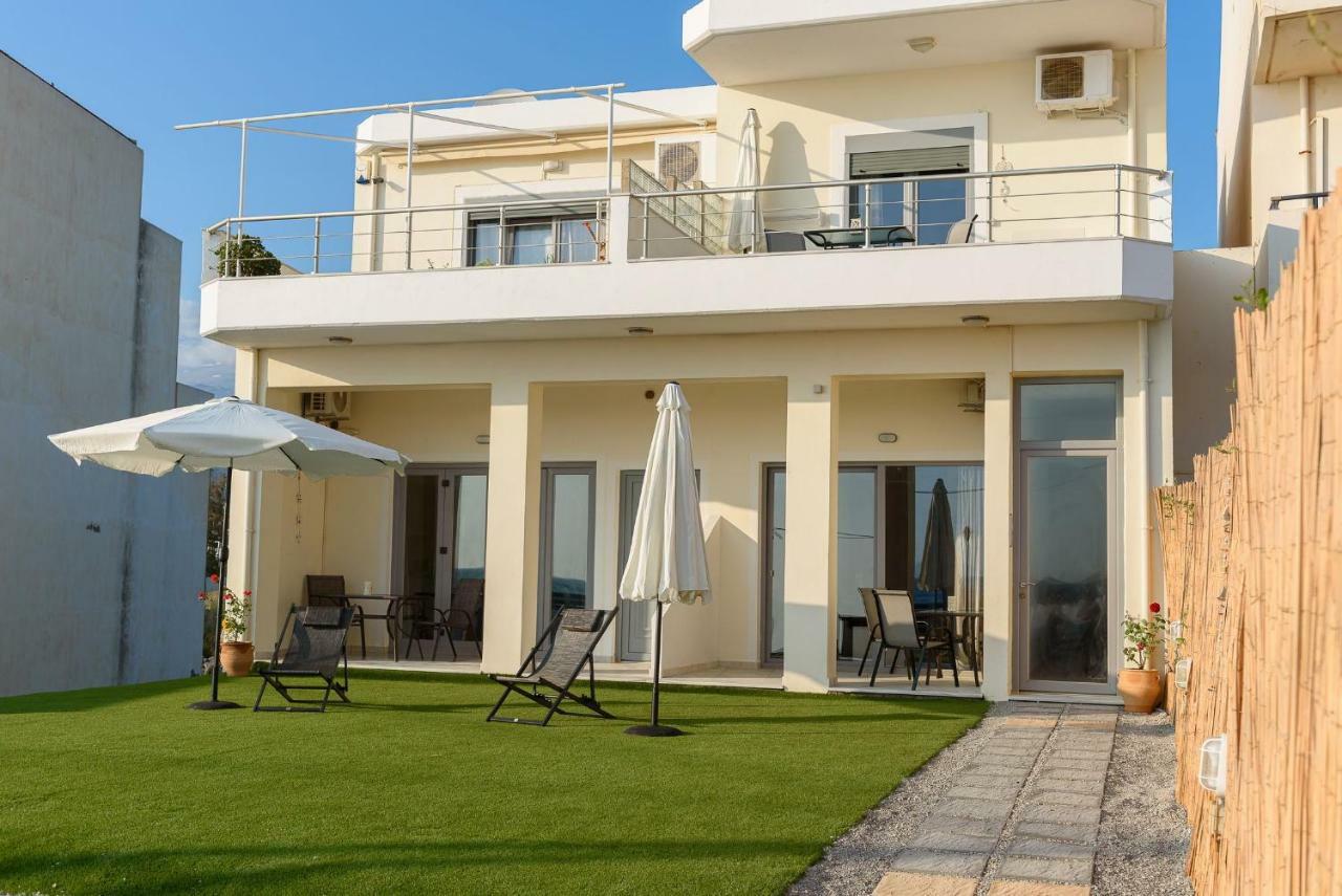 Coral Sea Apartment コキノス・ピルゴス エクステリア 写真